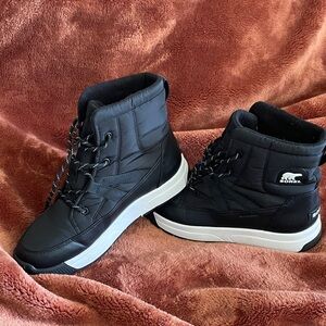 Sorel Black and White womens Snow Boots